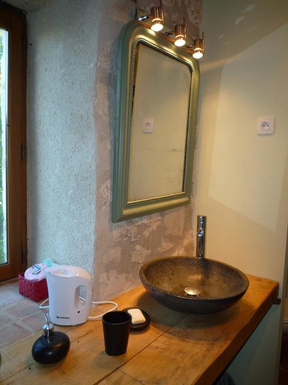 Le Logis Du Peu Girard Bed & Breakfast La Roche-Clermault Bilik gambar